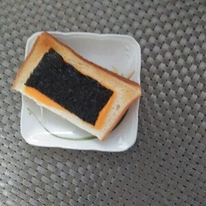 のせて焼くだけ！チーズがとろける韓国海苔パン